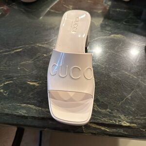 Gucci Women's Cream Mules